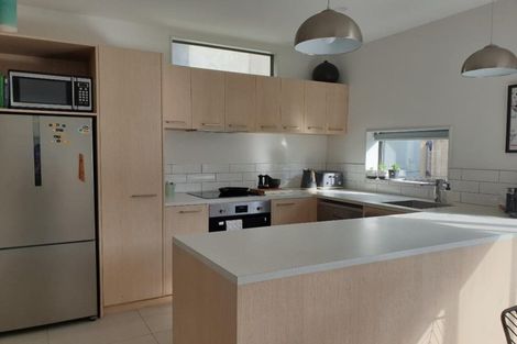 Photo of property in 8/7 Handyside Street, Tawa, Wellington, 5028