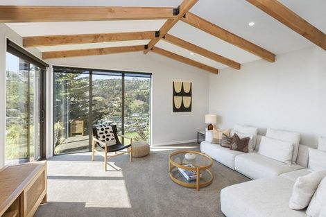 Photo of property in 63 Moncks Spur Road, Redcliffs, Christchurch, 8081