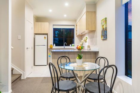 Photo of property in 5/89 Hobsonville Point Road, Hobsonville, Auckland, 0616