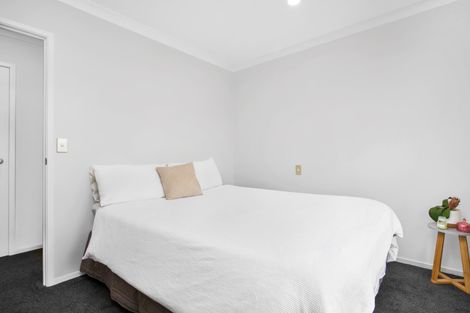 Photo of property in 32 Les Fisher Place, Pukekohe, 2120