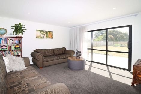 Photo of property in 13 Madison Street, Carterton, 5713