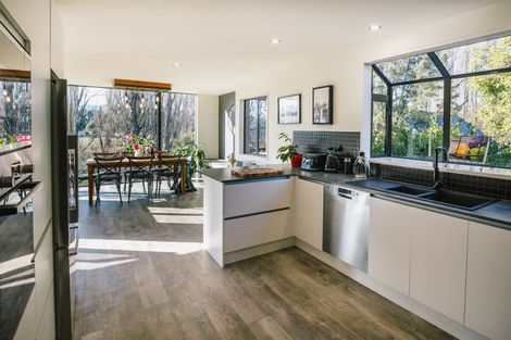 Photo of property in 70 Lagoon Avenue, Albert Town, Wanaka, 9305