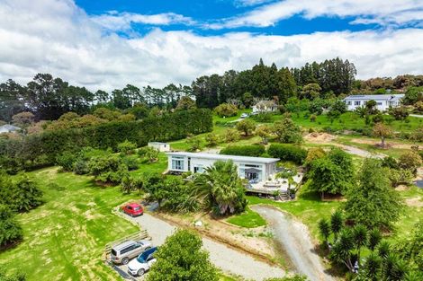 Photo of property in 381 Tara Road, Mangawhai, 0573