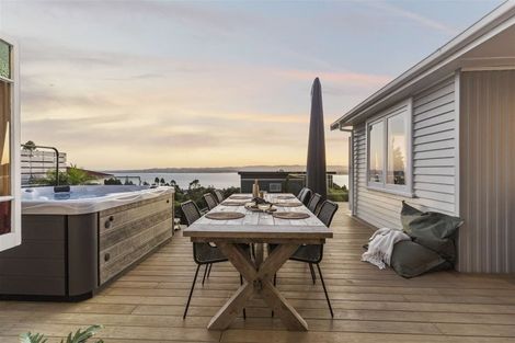 Photo of property in 1/126 Rangatira Road, Beach Haven, Auckland, 0626