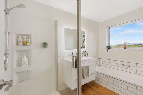 Photo of property in 293 Neudorf Road, Upper Moutere, 7175