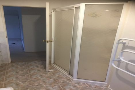 Photo of property in 51 James Evans Drive, Northcote, Auckland, 0627