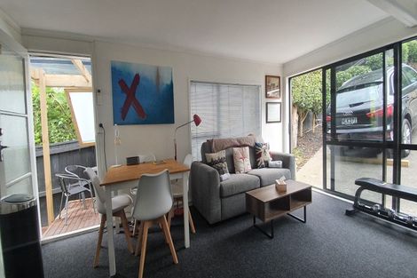 Photo of property in 3a Palmer Crescent, Mission Bay, Auckland, 1071