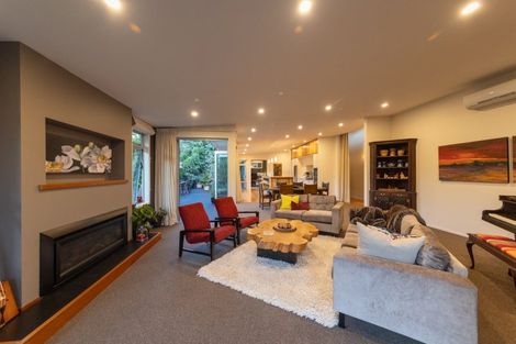 Photo of property in 72 Pahiatua Street, Hokowhitu, Palmerston North, 4410