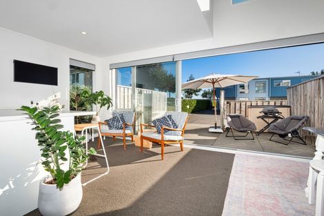 Photo of property in 31 Reynolds Place, Papamoa Beach, Papamoa, 3118