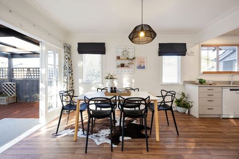 Photo of property in 6 Milburn Lane, Hillcrest, Hamilton, 3216