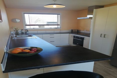 Photo of property in 1 Grove Burn Road, Tuatapere, 9620