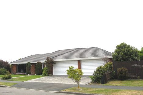 Photo of property in 4 Copperfield Close, Parklands, Christchurch, 8083