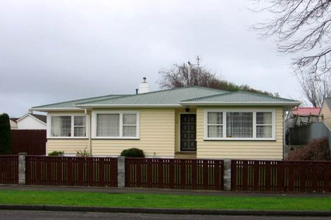 Photo of property in 4 Cavendish Crescent, Awapuni, Palmerston North, 4412