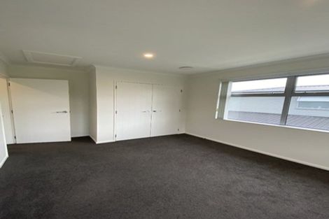 Photo of property in 9 Okataina Way, Aotea, Porirua, 5024