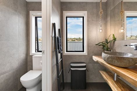 Photo of property in 11 Violet Way, Lower Shotover, Queenstown, 9304