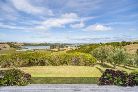 Photo of property in 241d Heatley Road, Whakapirau, Maungaturoto, 0583