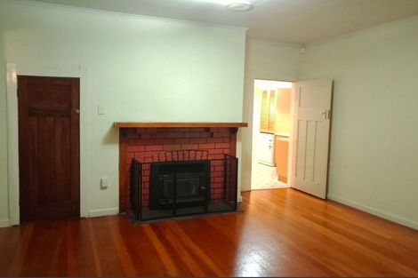 Photo of property in 18 Selwyn Road, Hospital Hill, Napier, 4110