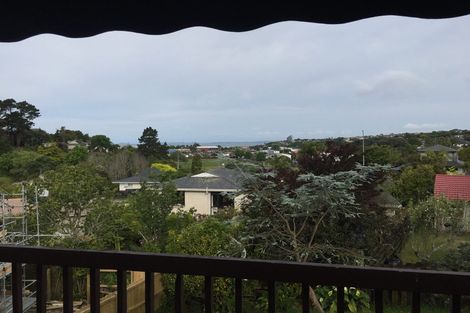 Photo of property in 2/127 Stapleford Crescent, Browns Bay, Auckland, 0630