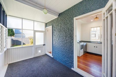 Photo of property in 23 Ross Street, Marton, 4710