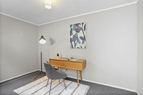 Photo of property in 12 Mayburn Road, Te Atatu Peninsula, Auckland, 0610