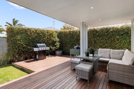 Photo of property in 16 Cassinia Close, Papamoa Beach, Papamoa, 3118