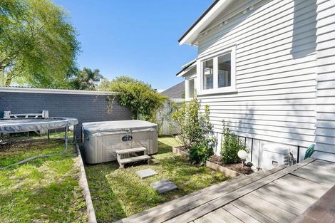 Photo of property in 1/18 Nile Road, Milford, Auckland, 0620
