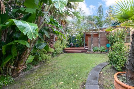 Photo of property in 90 Te Awa Avenue, Te Awa, Napier, 4110