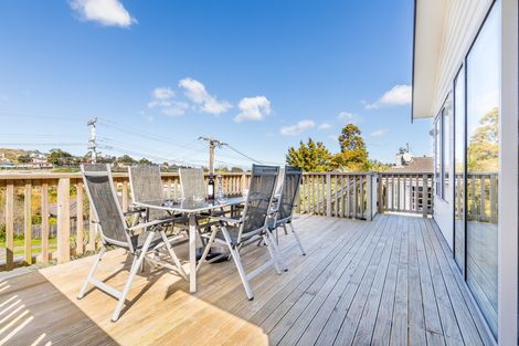 Photo of property in 36 Makora Road, Massey, Auckland, 0614