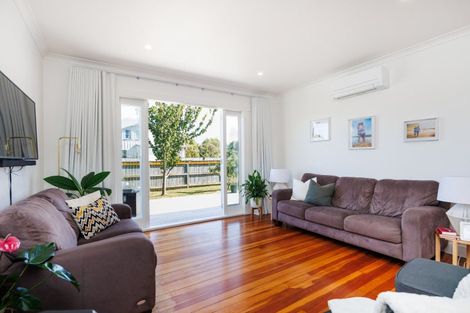 Photo of property in 143 Oxford Street, Ashhurst, 4810