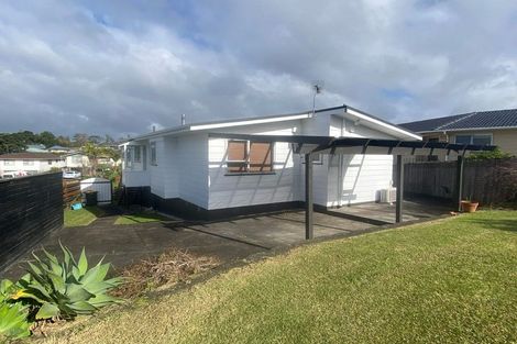 Photo of property in 63 Rosewarne Crescent, Glendene, Auckland, 0602