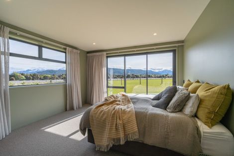 Photo of property in 877 Manapouri Te Anau Highway, Te Anau, 9679