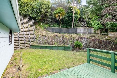 Photo of property in 7 Bushland Grove, Paparangi, Wellington, 6037