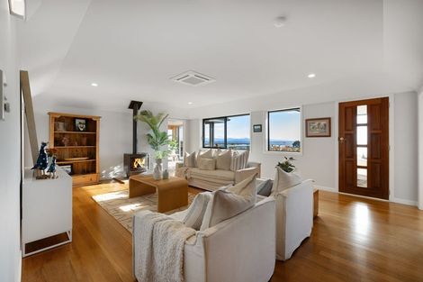 Photo of property in 8 The Rise, Mount Pleasant, Christchurch, 8081