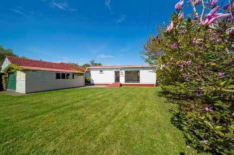 Photo of property in 12 Caplen Street, Hawera, 4610