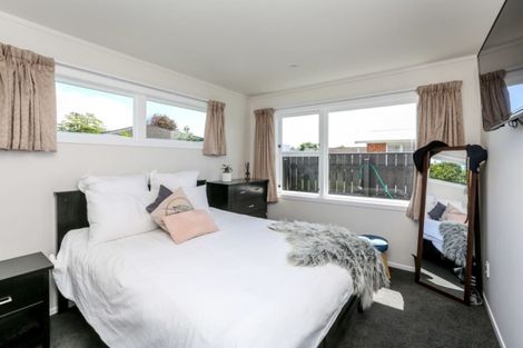 Photo of property in 24 Tukapa Street, Westown, New Plymouth, 4310