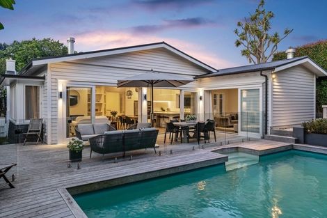 Photo of property in 84 Sarsfield Street, Herne Bay, Auckland, 1011