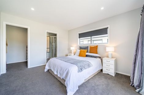 Photo of property in 15 Hopkirk Avenue, Wallaceville, Upper Hutt, 5018