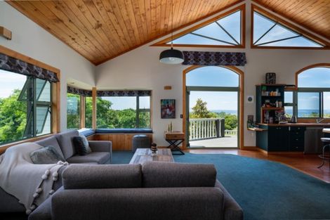 Photo of property in 22 Blue Ridge Drive, Acacia Bay, Taupo, 3385