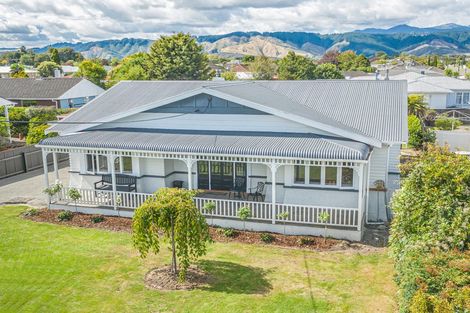 Photo of property in 56 Queenwood Road, Levin, 5510