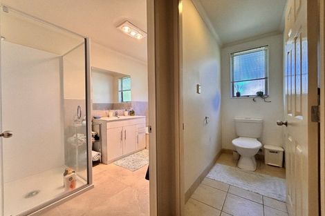 Photo of property in 25 Les Marston Place, Pukekohe, 2120