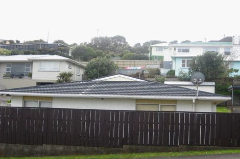 Photo of property in 39 Simons Street, Moturoa, New Plymouth, 4310