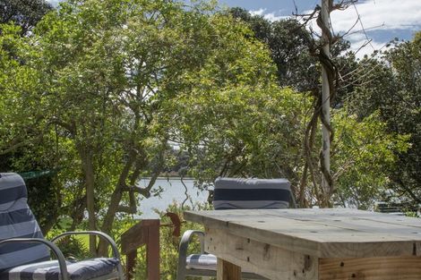 Photo of property in 10 Roretana Drive, Athenree, Katikati, 3177