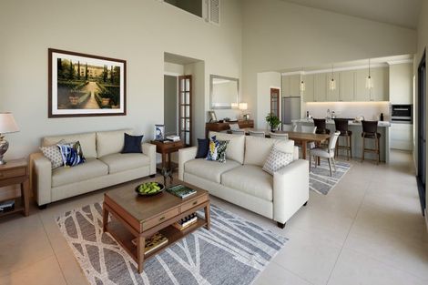 Photo of property in 8 Brianna Place, Karaka, 2113