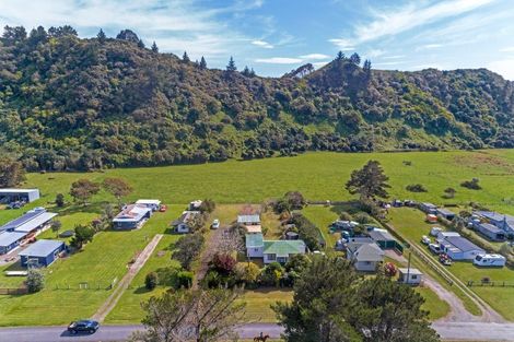 Photo of property in 7 Forster Street, Tolaga Bay, 4077