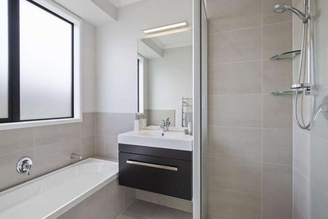 Photo of property in 5 O Ruamano Crescent, Pukekohe, 2120