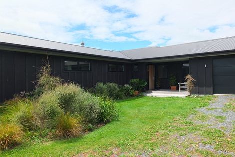 Photo of property in 9 Lakeview Drive, Foxton Beach, Foxton, 4815