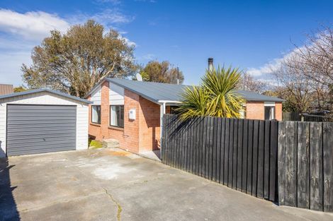 Photo of property in 9b Lindis Lane, New Brighton, Christchurch, 8083