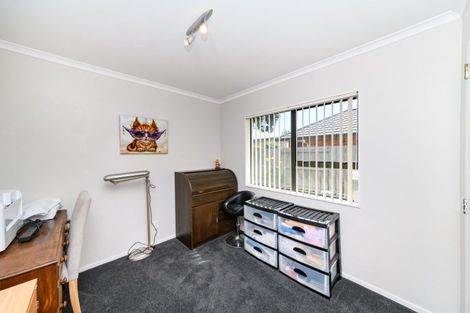 Photo of property in 10 Parnell Heights Drive, Kelvin Grove, Palmerston North, 4414