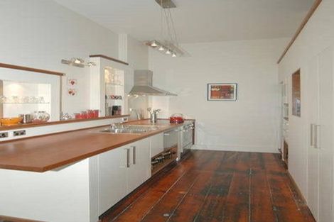 Photo of property in Hannahs Warehouse Apartments, 21/13 Leeds Street, Te Aro, Wellington, 6011