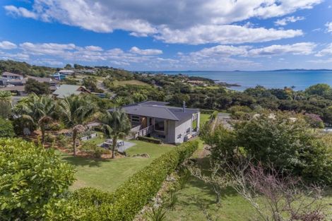 Photo of property in 16 Bay View Road, Moncks Bay, Christchurch, 8081